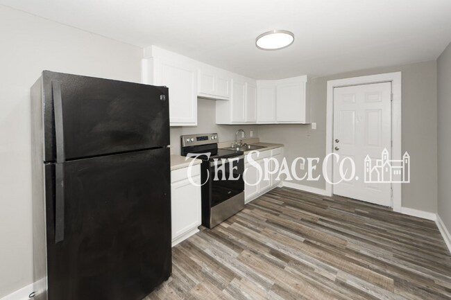 Building Photo - 209 Testament Ln