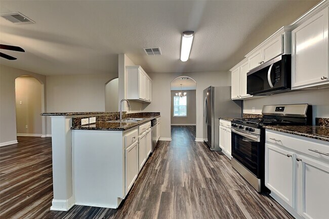 Building Photo - 10208 Red Fern Ct