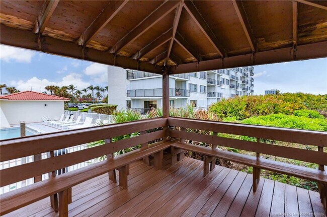 Building Photo - 9490 S Ocean Dr