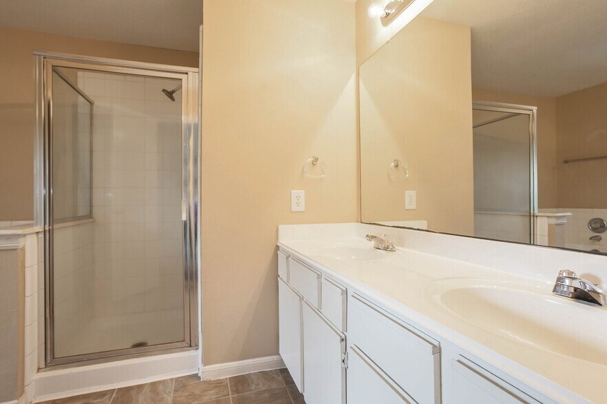 Building Photo - 4606 Serenity Trail