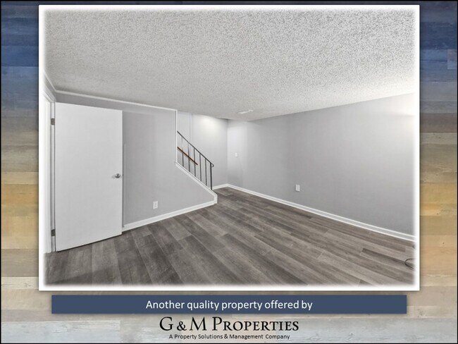 Building Photo - Rarely Available 1-Bedroom Townhouse in Henrietta: Updated & Amenity-Filled!