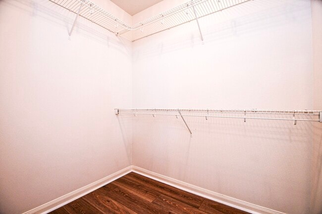 Building Photo - 10909 Panther Ct