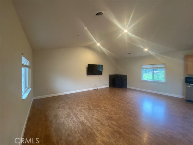 Building Photo - 21126 Yankee Valley Rd