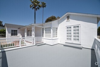 Building Photo - 2 Bed 1 Bath Home in Manhattan Beach Hill ...