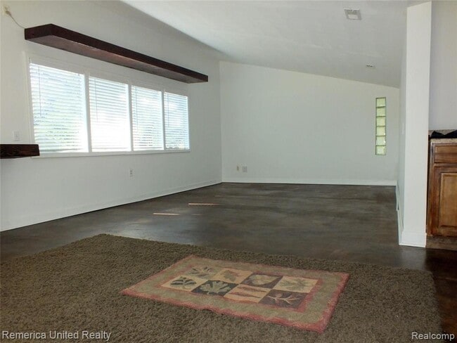 Building Photo - 23861 Longacre St