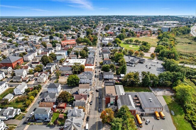 Building Photo - 555 Branch Ave