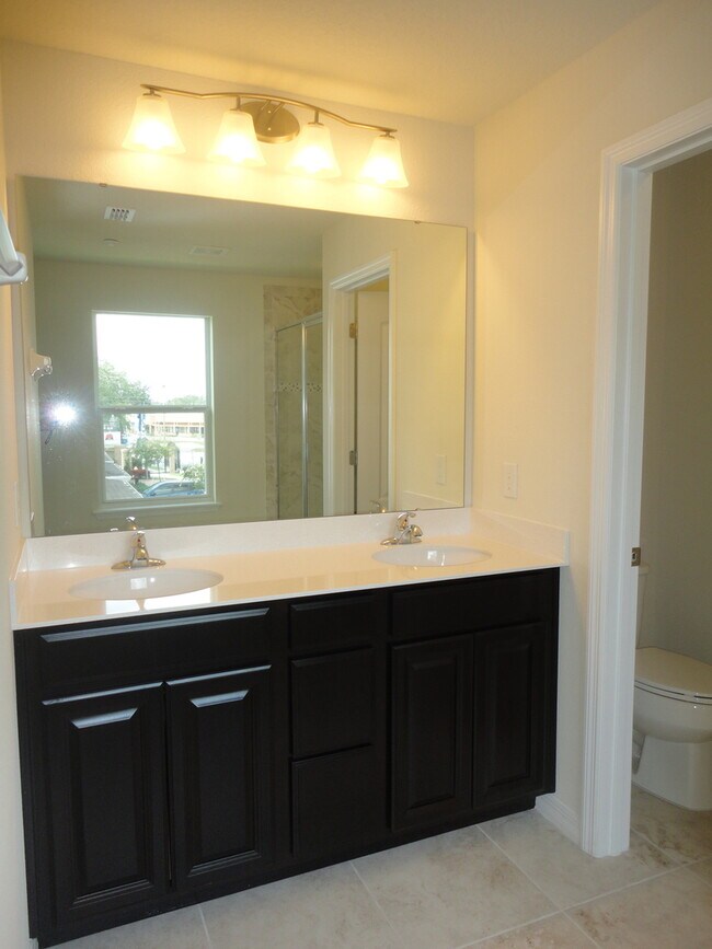 Building Photo - 3/2.5 Town Home in Winter Park!