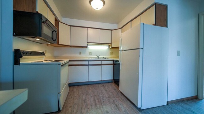 Interior Photo - 228