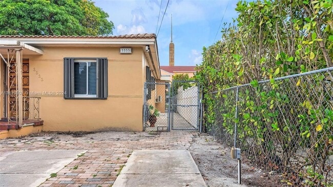 Building Photo - 3333 SW 1st St