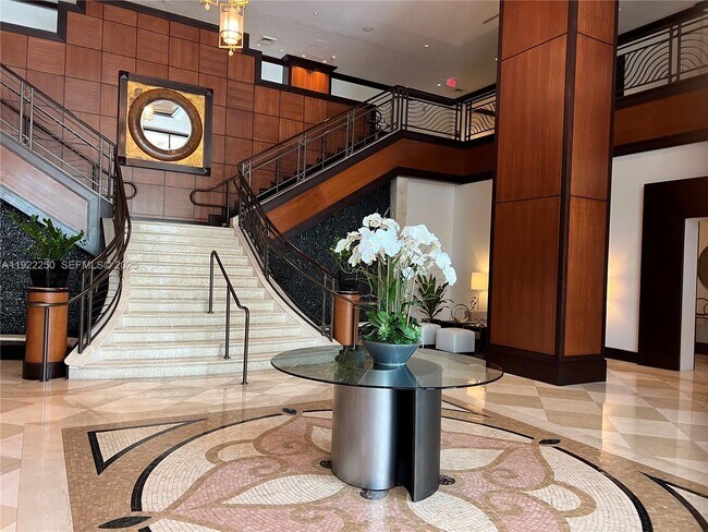 Building Photo - 610 W Las Olas Blvd