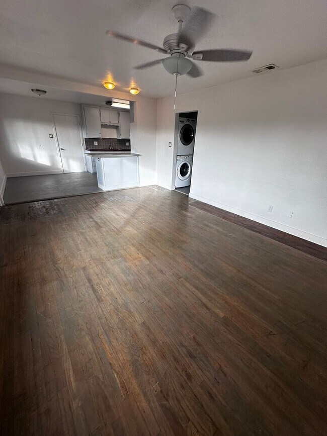 Building Photo - 1145 14th St