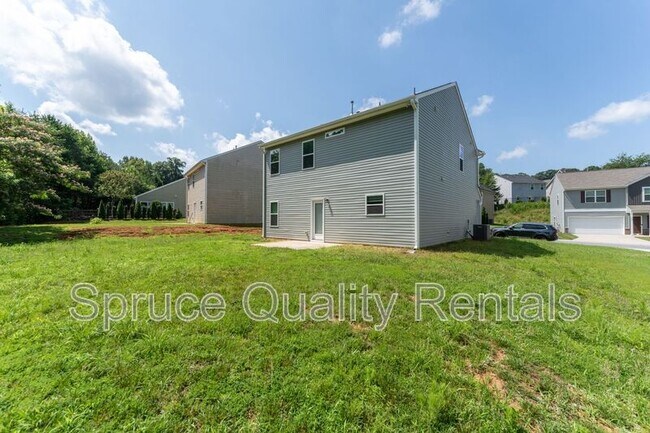 Building Photo - 1925 Glenburn Dr