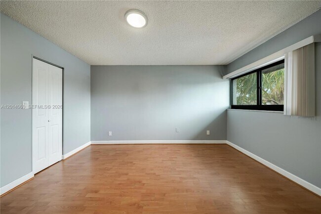 Building Photo - 6929 SW 110th Ave