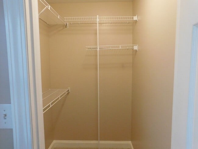 Building Photo - Location, Location, Location!!