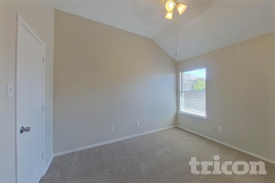 Building Photo - 11017 Deer Trail