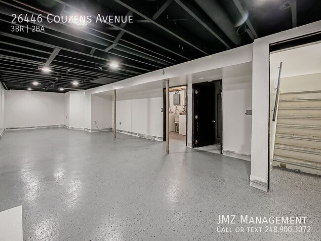 Building Photo - 26446 Couzens Ave