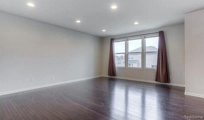 Building Photo - 29845 Macintosh Ln