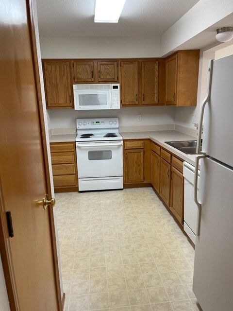 Building Photo - 2724 Coralberry Ct