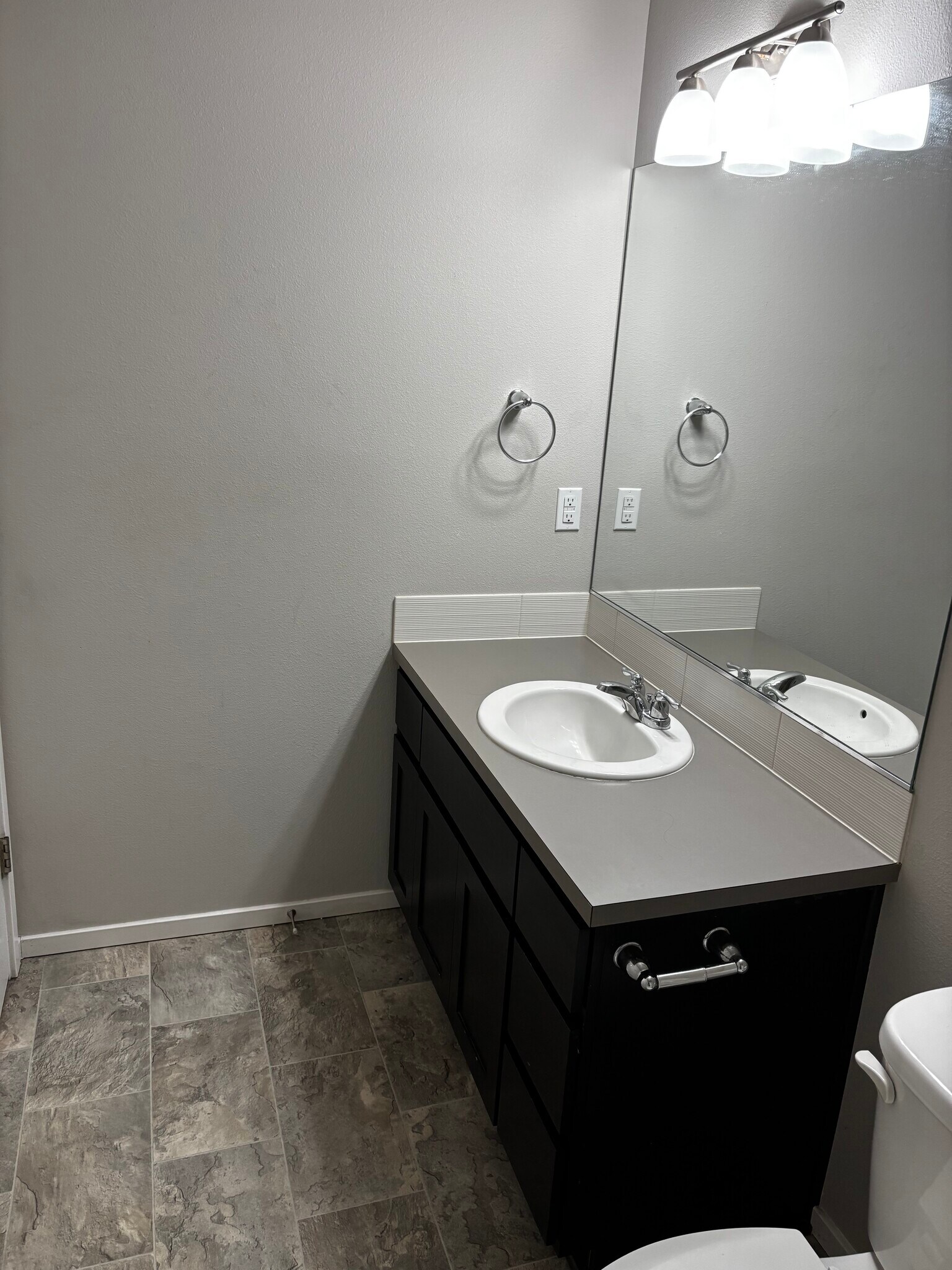 Guest room full bath vanity - 20556 SE Evian Ave