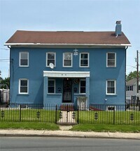 Building Photo - 88 Samsondale Ave