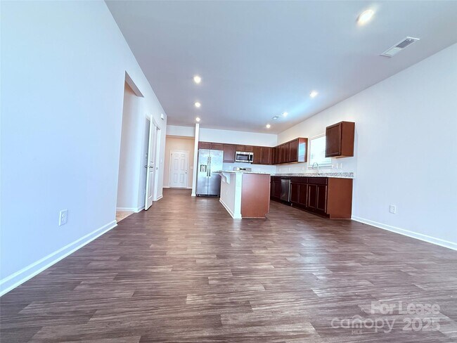 Building Photo - 5126 Idared Ct