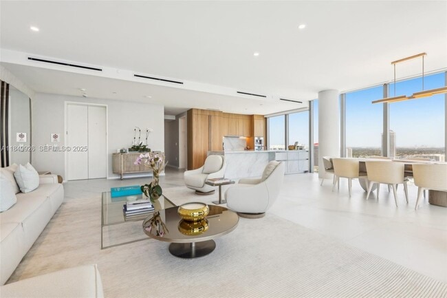 Building Photo - 2000 S Ocean Dr