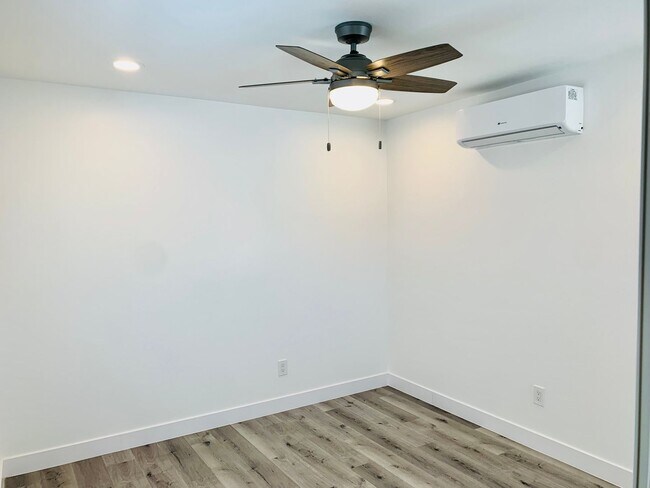 Building Photo - Newly Constructed 2BD/1BA Duplex Available...