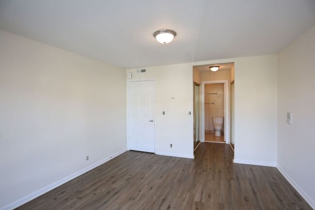 Building Photo - 7221 Geary Blvd