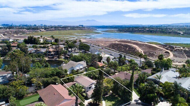 Building Photo - 2412 Via Marina