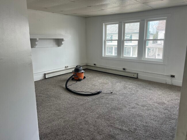 Building Photo - 506 Dock St