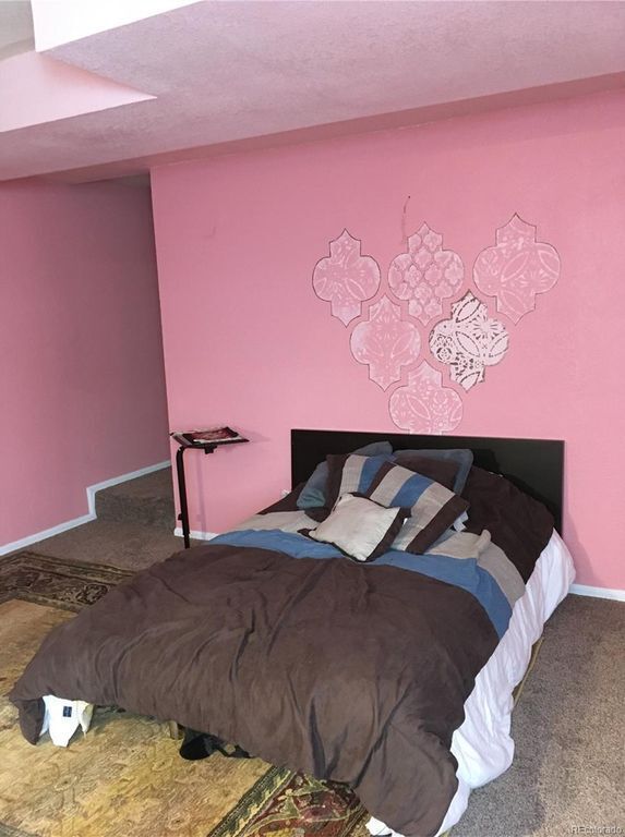 Building Photo - 4 Bed 3 1/2 Bath