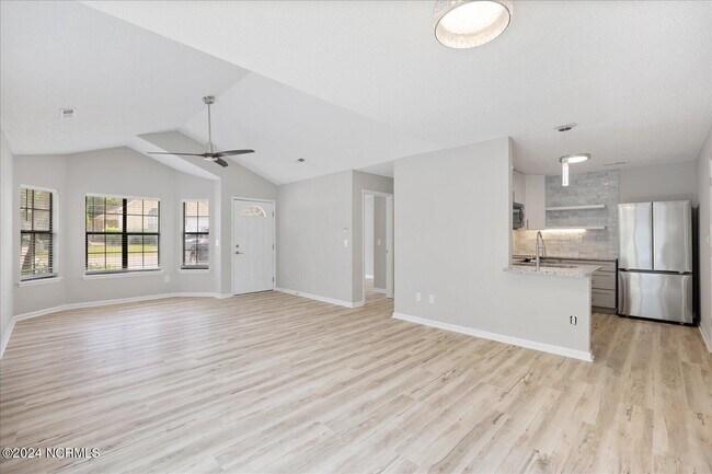 Building Photo - Like new home for rent - Completely renovated - 3-Bed, 2-Bath Home