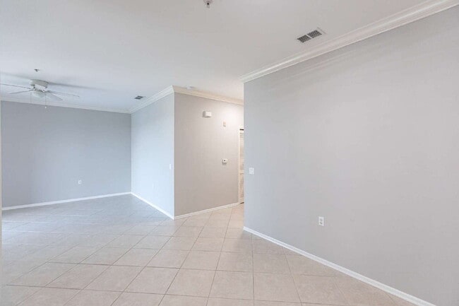 Building Photo - $500 Off First Month’s Rent – Move in by O...