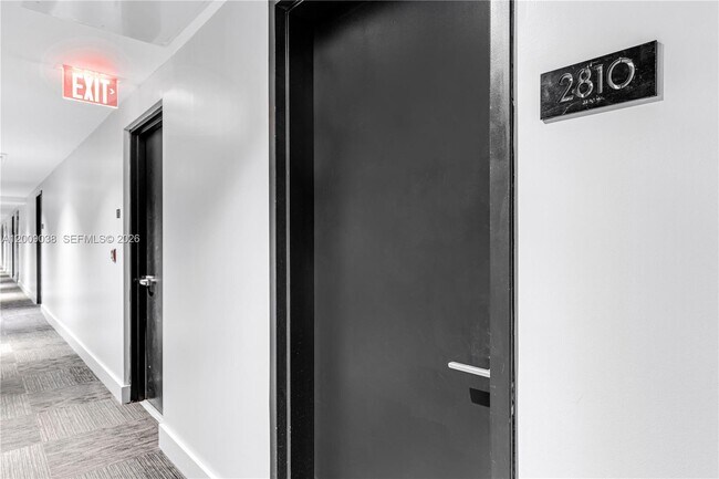 Building Photo - 121 NE 34th St