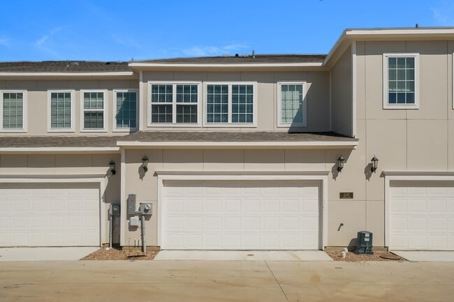 Floorplan - The Residences at Rayzor Ranch