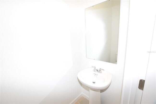 Building Photo - 3232 Gardenia Reserve St