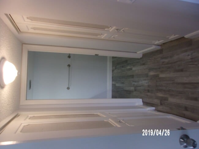 Building Photo - Oceanfront 3 BR Condo