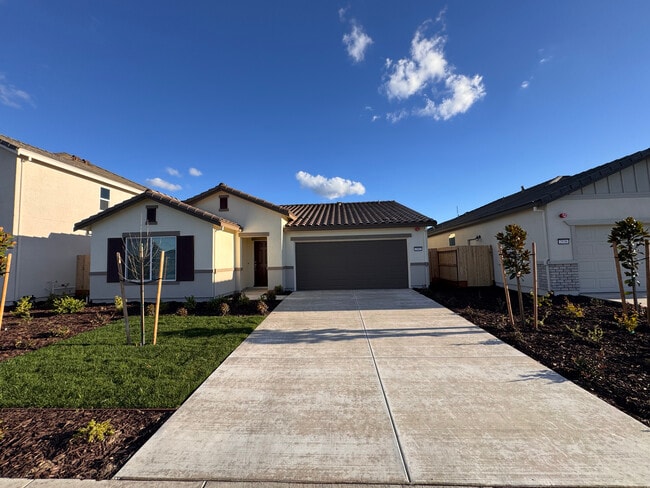 Building Photo - 2342 Amboy Ave