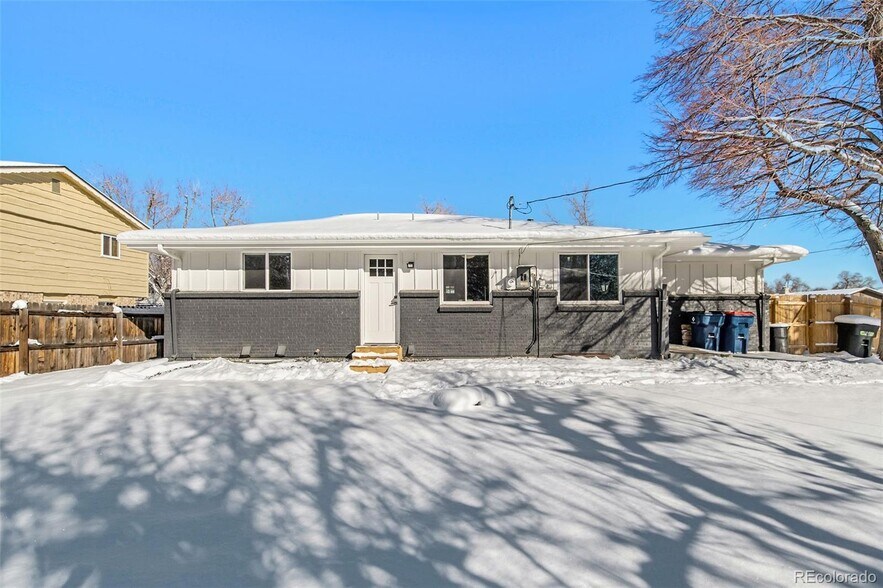 Building Photo - 952 S Garland Way