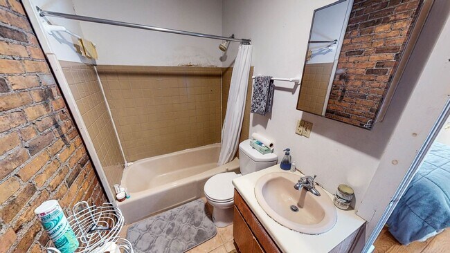 Building Photo - Renovated Loft in Historic East Rock Building | Vaulted Ceilings | Steps to Yale SOM