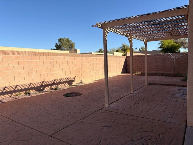 Building Photo - Cozy 3 bed/2 bath home in North East Tucson