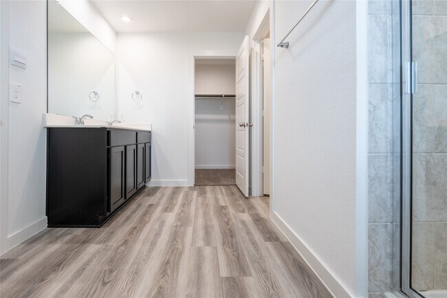 Building Photo - 12327 Brandenburg Gate Rd