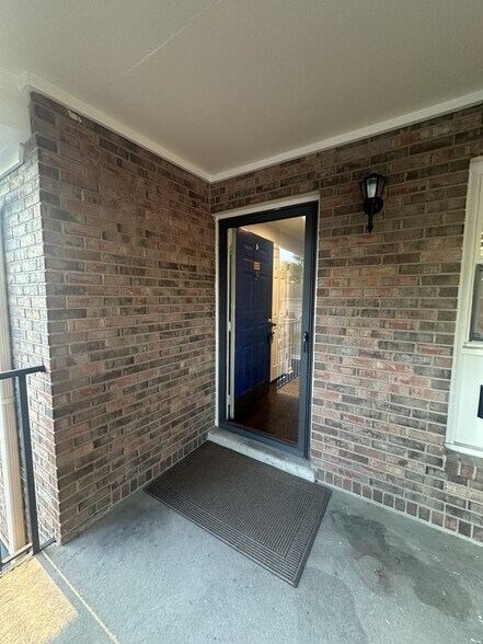Building Photo - 207 Westfield Dr