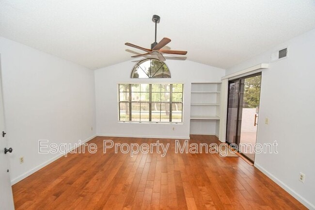 Building Photo - 1115 Mission Verde Dr