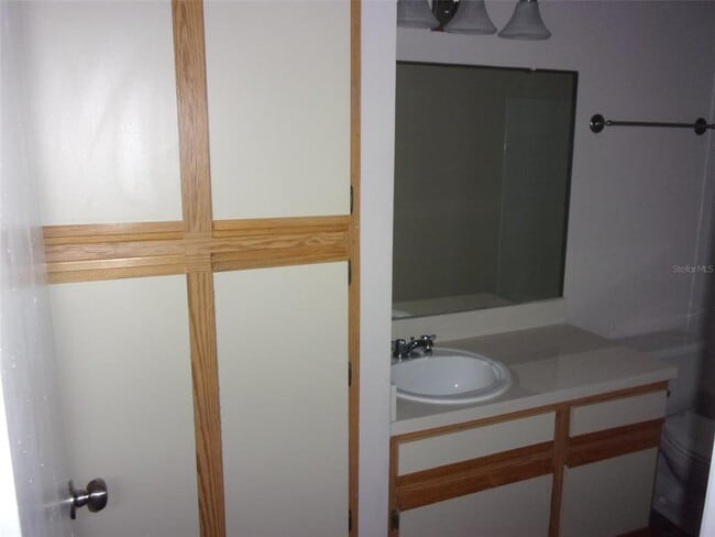 Building Photo - 246 Afton Square