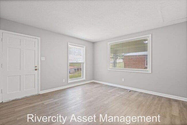 Building Photo - 3129 Curzon Ave