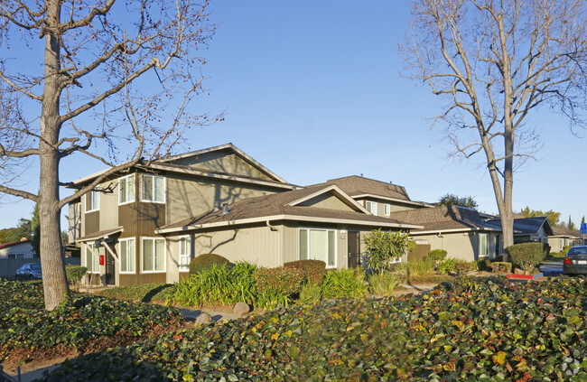 Building Photo - Almaden Gardens