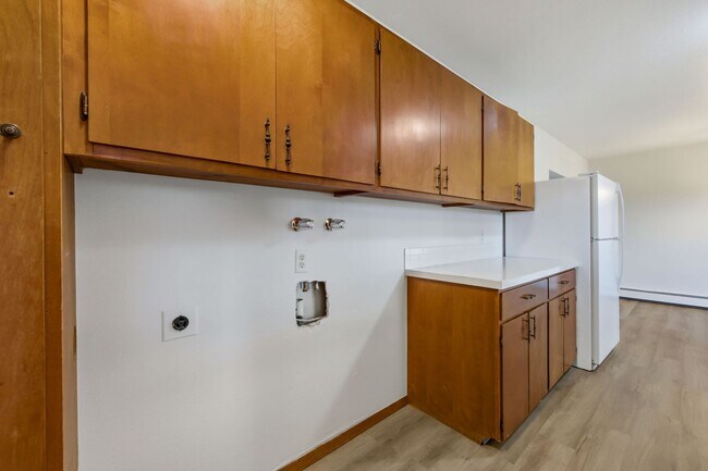 Building Photo - 745 Nyssa Dr