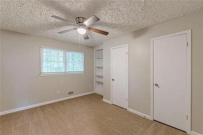 Building Photo - 3661 Boring Rd