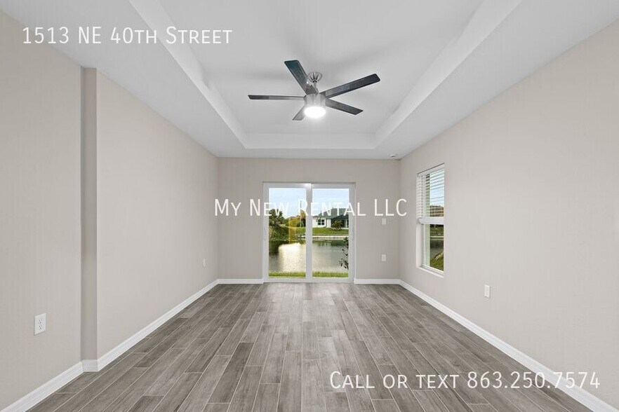 Building Photo - 1513 NE 40th St